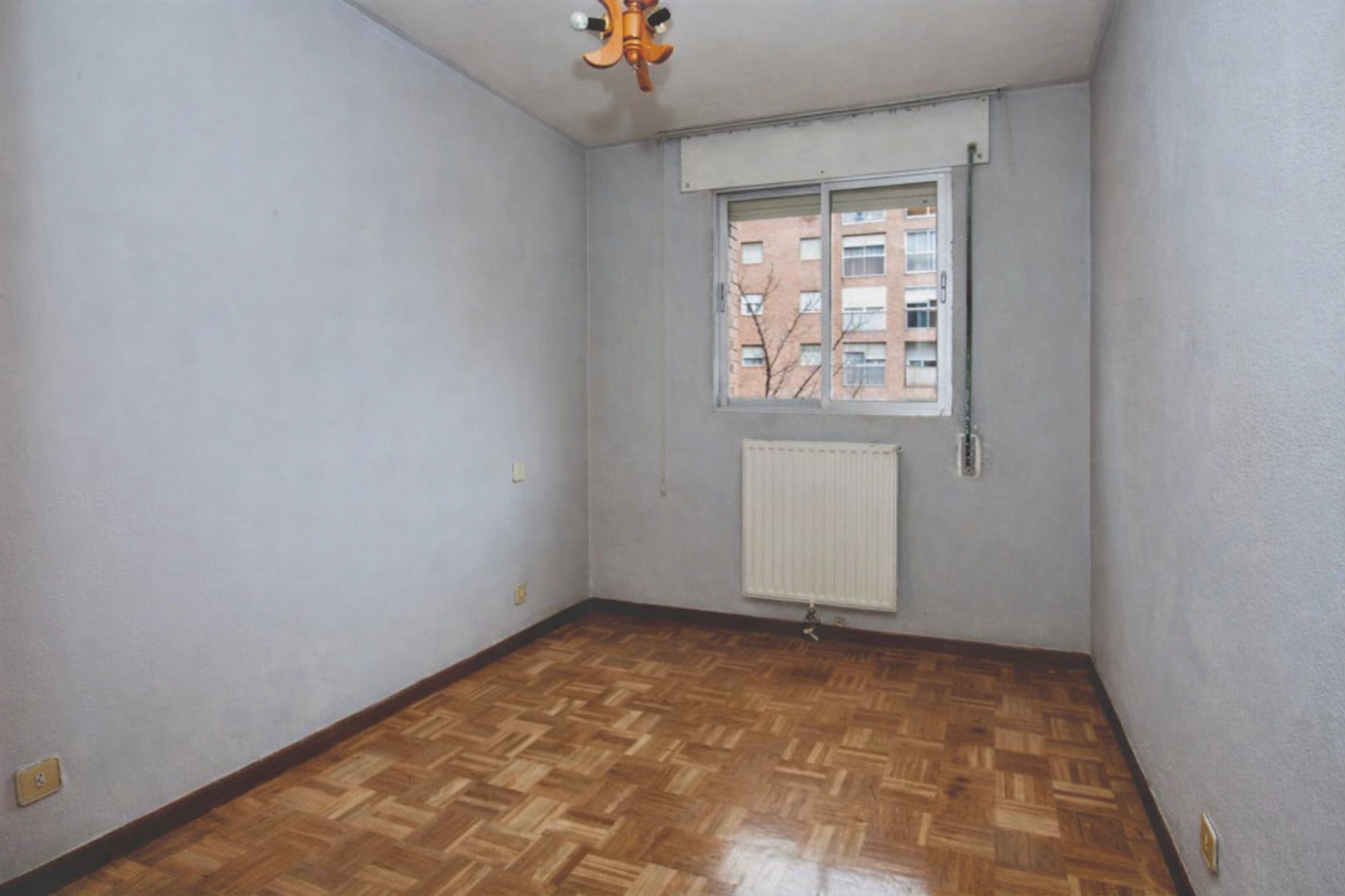 Vivienda antigua que necesita reforma